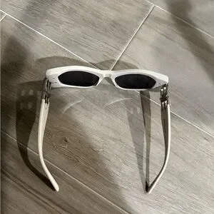 Balenciaga | Accessories | Balenciaga White Oversized  display picture 2